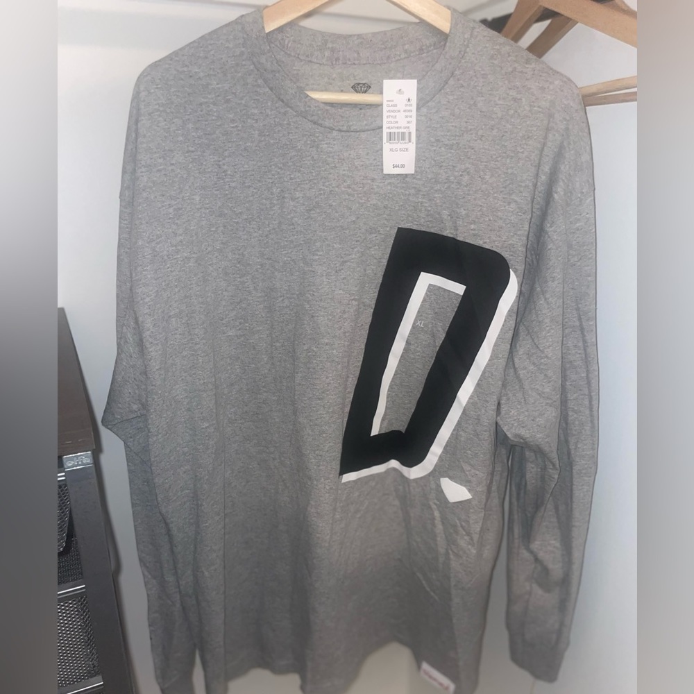 Diamond Supply Co Brand New Gray Long Sleeve Shirt with Black and White Size XL